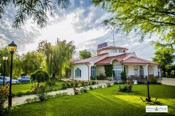 Фотографии Гостевой дом Steaua Apelor Family Resort г. Nufăru (Румыния) №3 Фото Гостевой дом Steaua Apelor Family Resort г. Nufăru 3